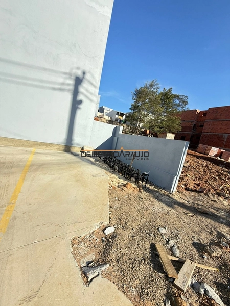 : 2ª foto da galeria de imagens do imóvel