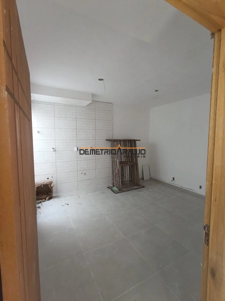 : 2ª foto da galeria de imagens do imóvel