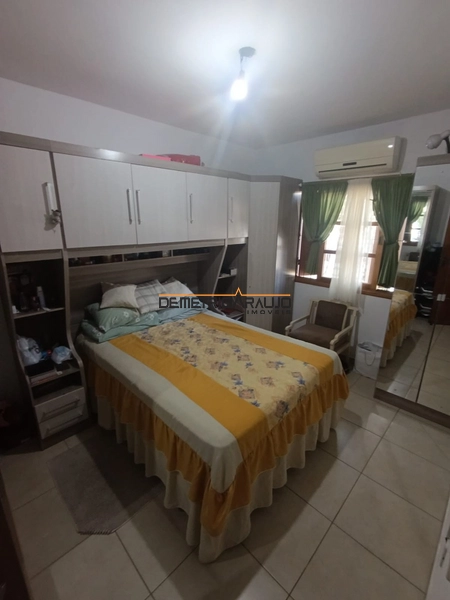 Casa próxima à Av. Zero Hora com 3 dormitórios: 10ª foto da galeria de imagens do imóvel