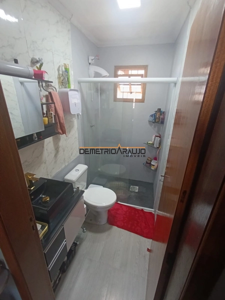 Casa próxima à Av. Zero Hora com 3 dormitórios: 4ª foto da galeria de imagens do imóvel