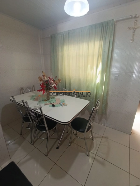 Casa 3 dormitorios coruja: 4ª foto da galeria de imagens do imóvel