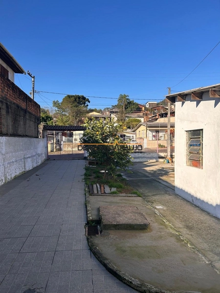 Casa 03 dormitórios 1 suite: 2ª foto da galeria de imagens do imóvel