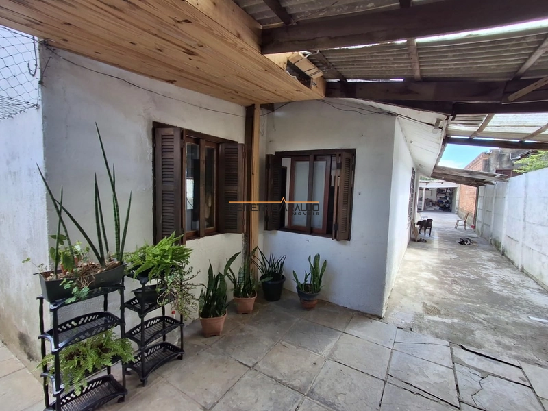 Casa com possibilidade de moradia, reforma ou para construção!: 4ª foto da galeria de imagens do imóvel