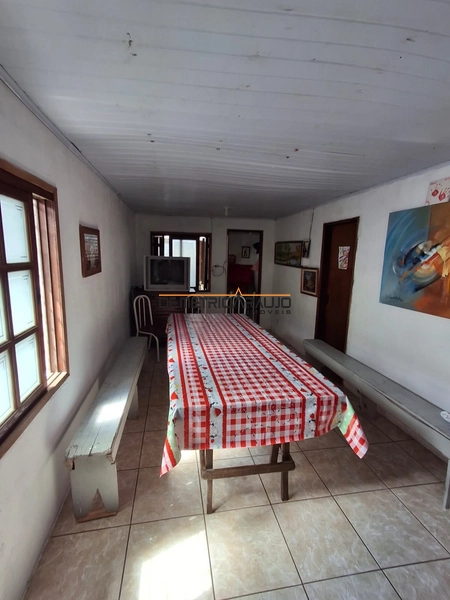 Casa com possibilidade de moradia, reforma ou para construção!: 8ª foto da galeria de imagens do imóvel