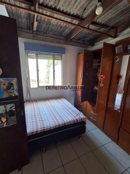 Casa com possibilidade de moradia, reforma ou para construção!: 9ª foto da galeria de imagens do imóvel