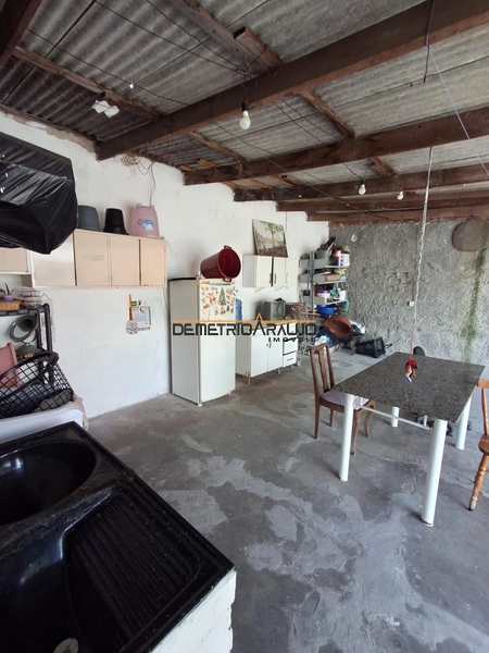 Casa com possibilidade de moradia, reforma ou para construção!: 13ª foto da galeria de imagens do imóvel