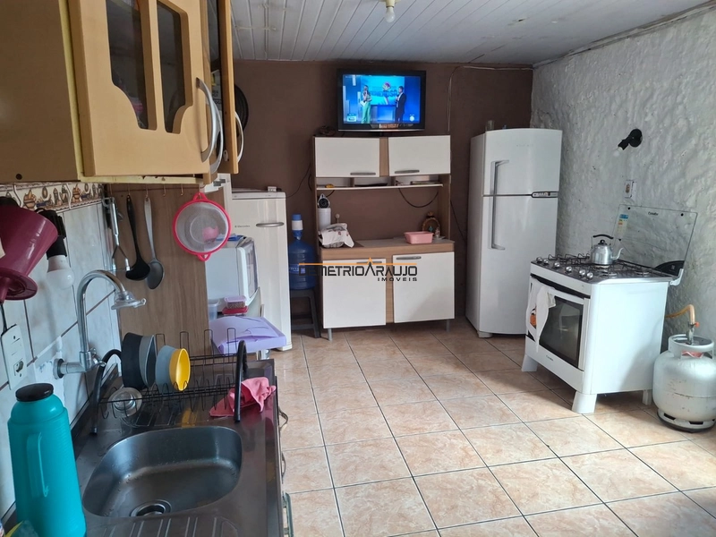 Casa com possibilidade de moradia, reforma ou para construção!: 6ª foto da galeria de imagens do imóvel