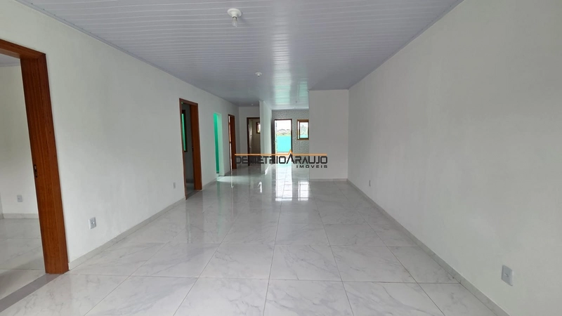 Casa 3 dormitórios: 4ª foto da galeria de imagens do imóvel