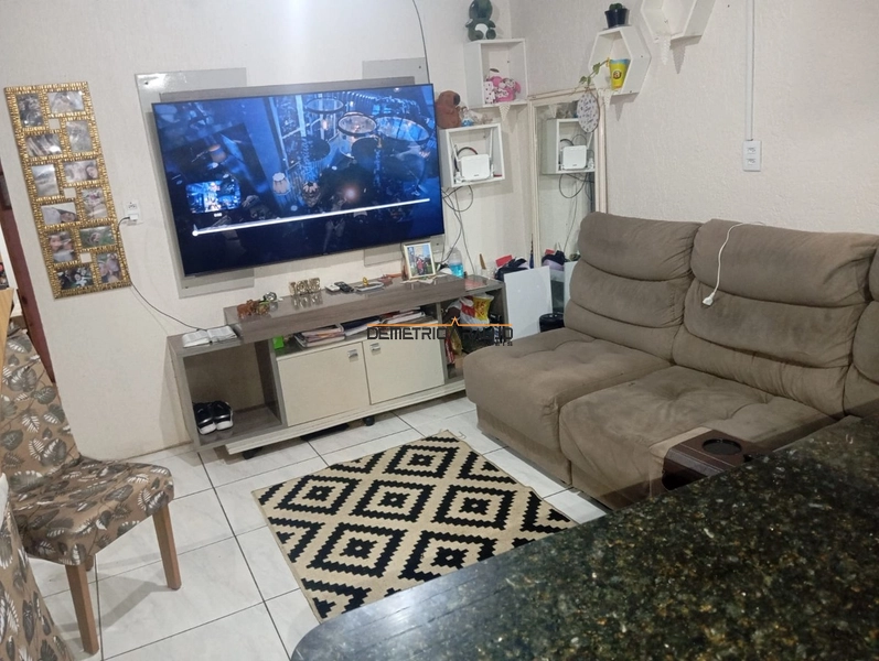 Casa 2 Dormitorios: 6ª foto da galeria de imagens do imóvel