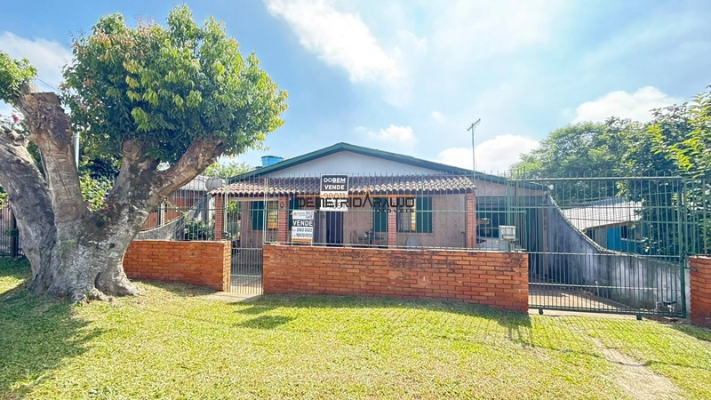 Excelente casa 3 dormitorios, Vila Elza: 1ª foto da galeria de imagens do imóvel