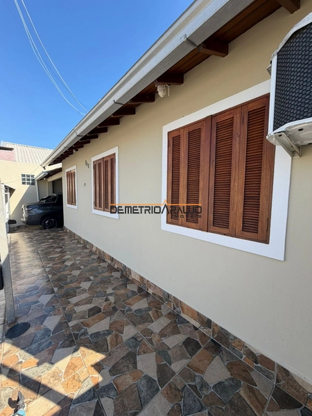 Casa 3 dormitórios, Porto Verde em Alvorada: 2ª foto da galeria de imagens do imóvel