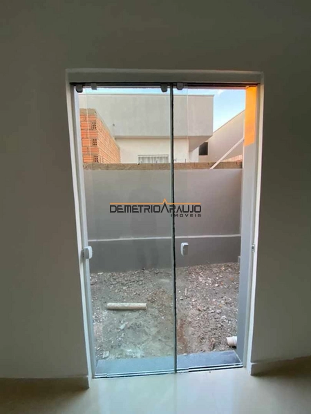 APARTAMENTO DE 1 DORMITÓRIO COM PATIO: 8ª foto da galeria de imagens do imóvel