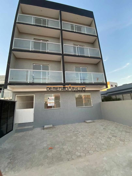 APARTAMENTO DE 1 DORMITÓRIO COM PATIO: 1ª foto da galeria de imagens do imóvel