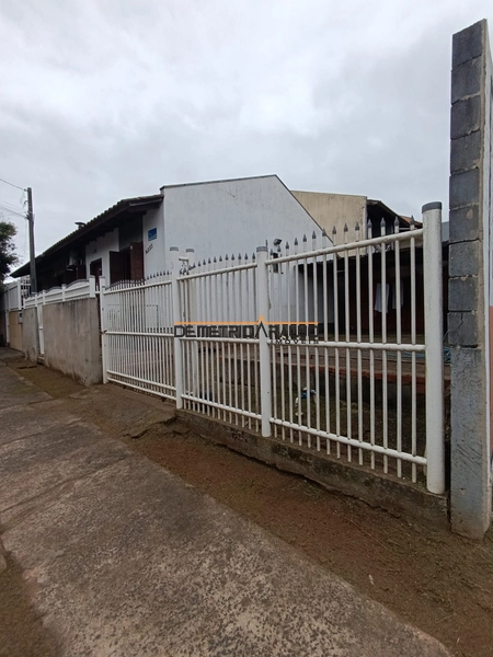 Casa: 3ª foto da galeria de imagens do imóvel
