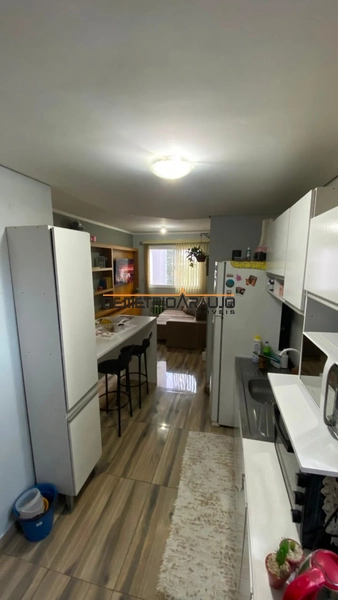 Apartamento / 2 Quartos / 1 Banheiro / 2 Vagas / Jardim Algarve: 6ª foto da galeria de imagens do imóvel