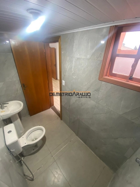 Casa Geminada com 2 Quartos, Suíte, 2 Pátios e Garagem – Algarve: 6ª foto da galeria de imagens do imóvel
