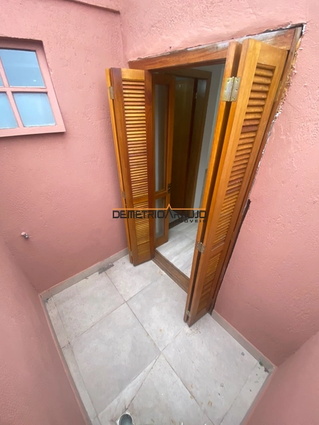 Casa dois dormitórios: 4ª foto da galeria de imagens do imóvel