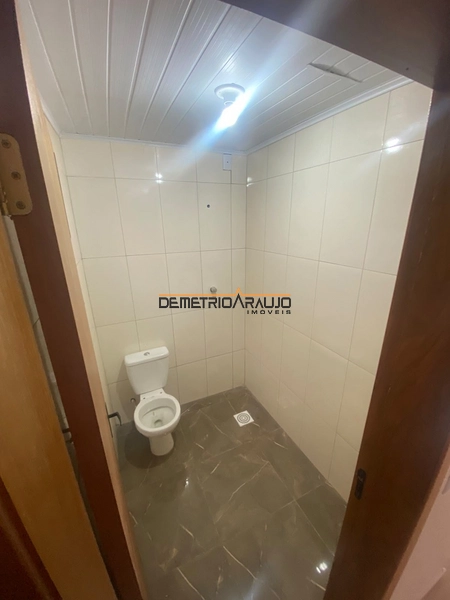 Casa dois dormitórios: 2ª foto da galeria de imagens do imóvel