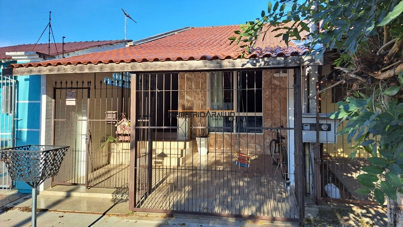 CASA DE DOIS DORMITÓRIO: 1ª foto da galeria de imagens do imóvel