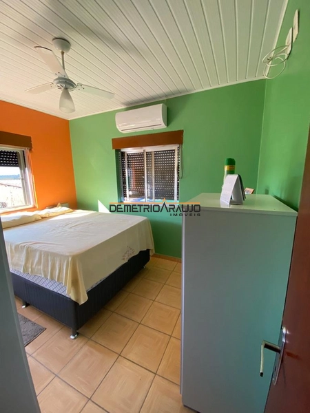 Casa grande 3 dormitórios 2 banheiros: 4ª foto da galeria de imagens do imóvel