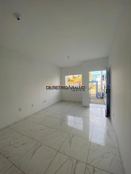 Casa 2 dormitórios no Porto Verde já com portão: 4ª foto da galeria de imagens do imóvel