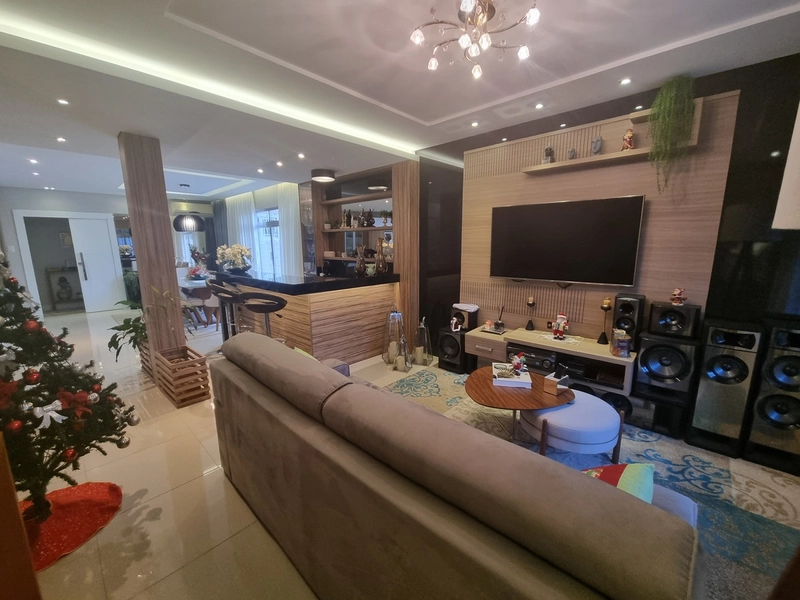 Casa no Estreito com 4 quartos sendo 1 suíte: 8ª foto da galeria de imagens do imóvel