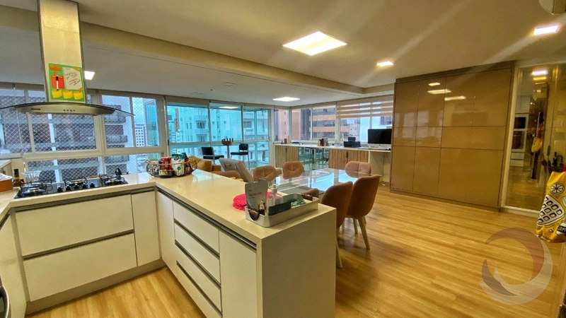 Linda cobertura duplex no Centro: 6ª foto da galeria de imagens do imóvel