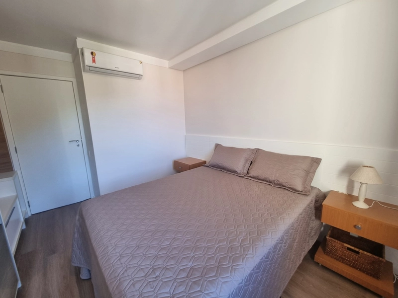 Apartamento mobiliado na Praia Brava, com 2 quartos e 2 vg: 17ª foto da galeria de imagens do imóvel
