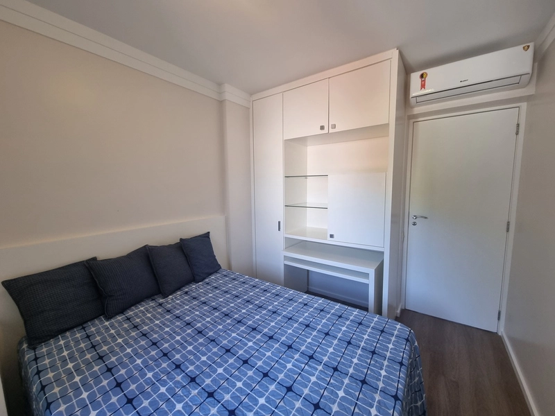 Apartamento mobiliado na Praia Brava, com 2 quartos e 2 vg: 19ª foto da galeria de imagens do imóvel
