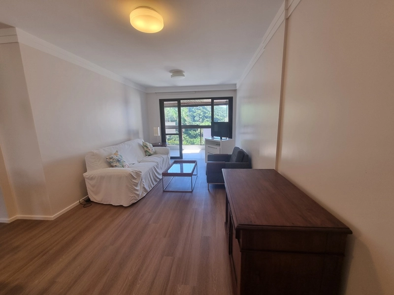 Apartamento mobiliado na Praia Brava, com 2 quartos e 2 vg: 2ª foto da galeria de imagens do imóvel
