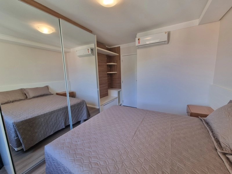 Apartamento mobiliado na Praia Brava, com 2 quartos e 2 vg: 16ª foto da galeria de imagens do imóvel
