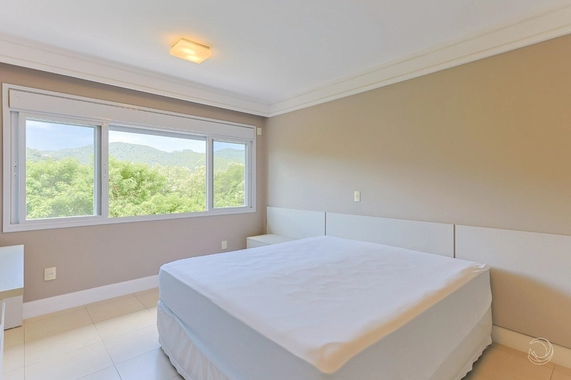 Linda casa em condomínio fechado em Cacupé: 30ª foto da galeria de imagens do imóvel