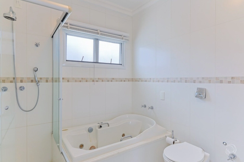 Linda casa em condomínio fechado em Cacupé: 26ª foto da galeria de imagens do imóvel