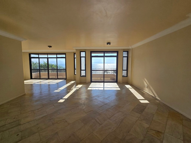 Apartamento na Beira Mar com 4 quartos sendo 2 suítes e 2 vg livres: 2ª foto da galeria de imagens do imóvel