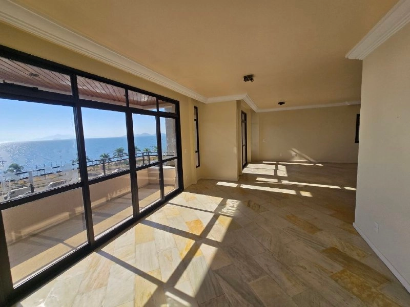 Apartamento na Beira Mar com 4 quartos sendo 2 suítes e 2 vg livres: 7ª foto da galeria de imagens do imóvel