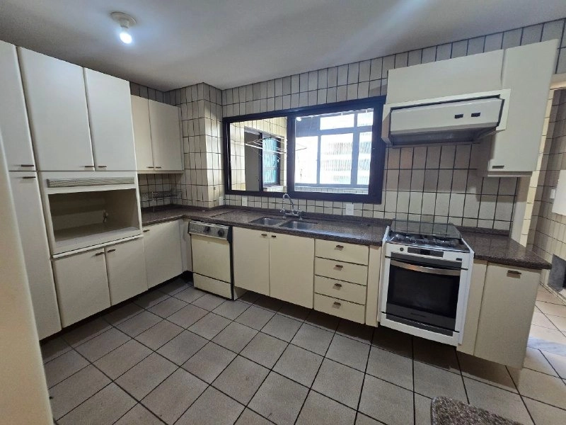 Apartamento na Beira Mar com 4 quartos sendo 2 suítes e 2 vg livres: 35ª foto da galeria de imagens do imóvel