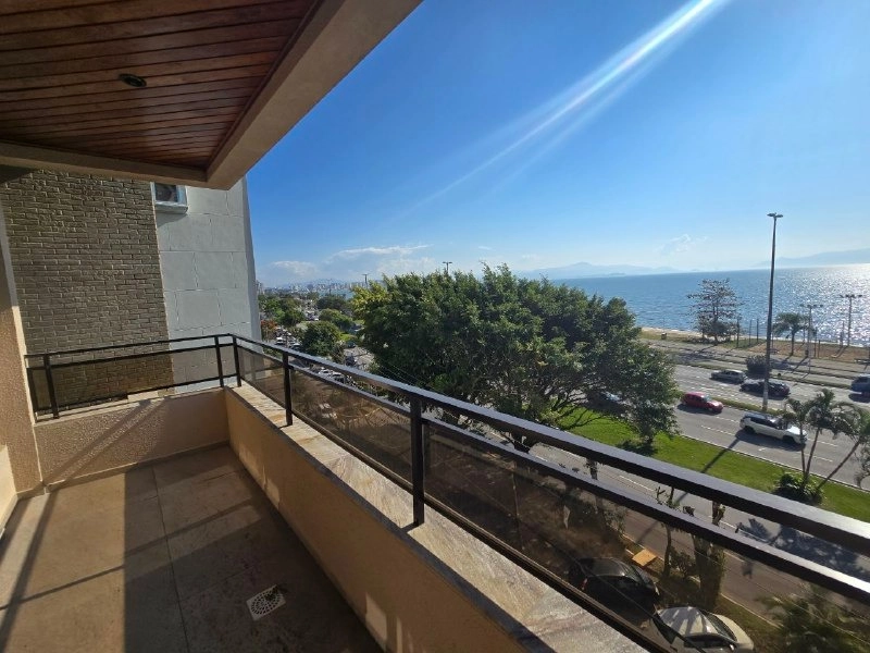 Apartamento na Beira Mar com 4 quartos sendo 2 suítes e 2 vg livres: 10ª foto da galeria de imagens do imóvel