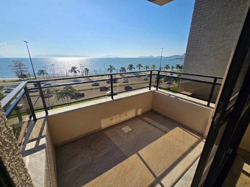 Apartamento na Beira Mar com 4 quartos sendo 2 suítes e 2 vg livres: 12ª foto da galeria de imagens do imóvel