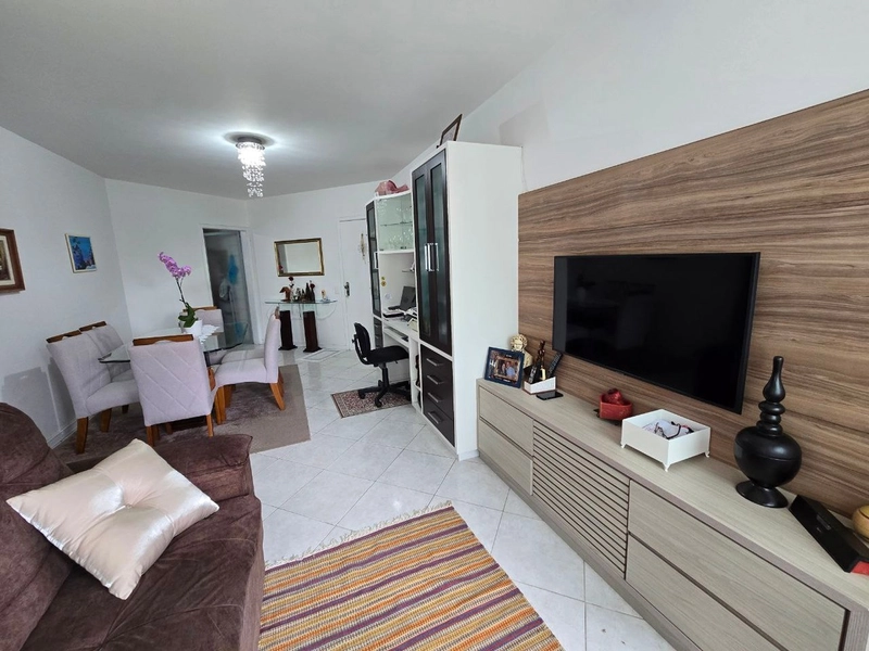 Apartamento em Coqueiros com 3 quartos sendo 1 suíte e 1 vg livre: 7ª foto da galeria de imagens do imóvel