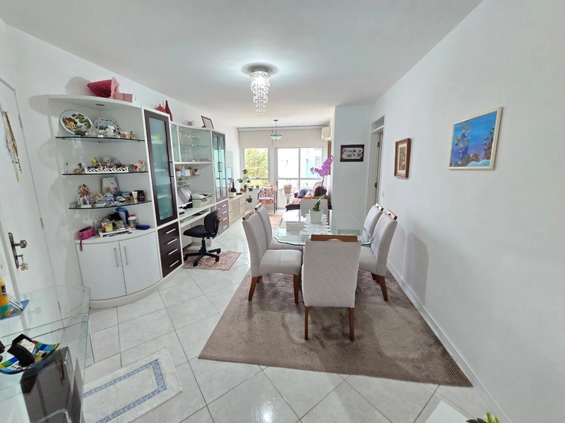 Apartamento em Coqueiros com 3 quartos sendo 1 suíte e 1 vg livre: 2ª foto da galeria de imagens do imóvel