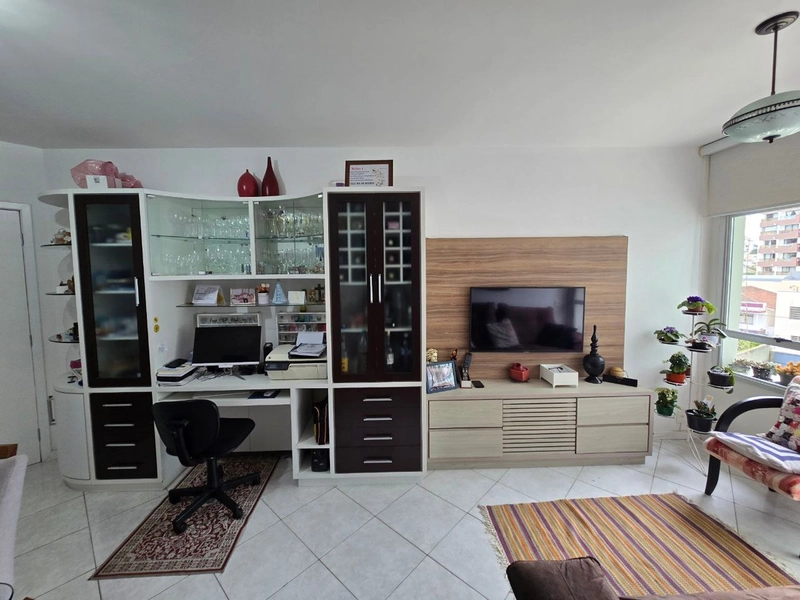 Apartamento em Coqueiros com 3 quartos sendo 1 suíte e 1 vg livre: 5ª foto da galeria de imagens do imóvel