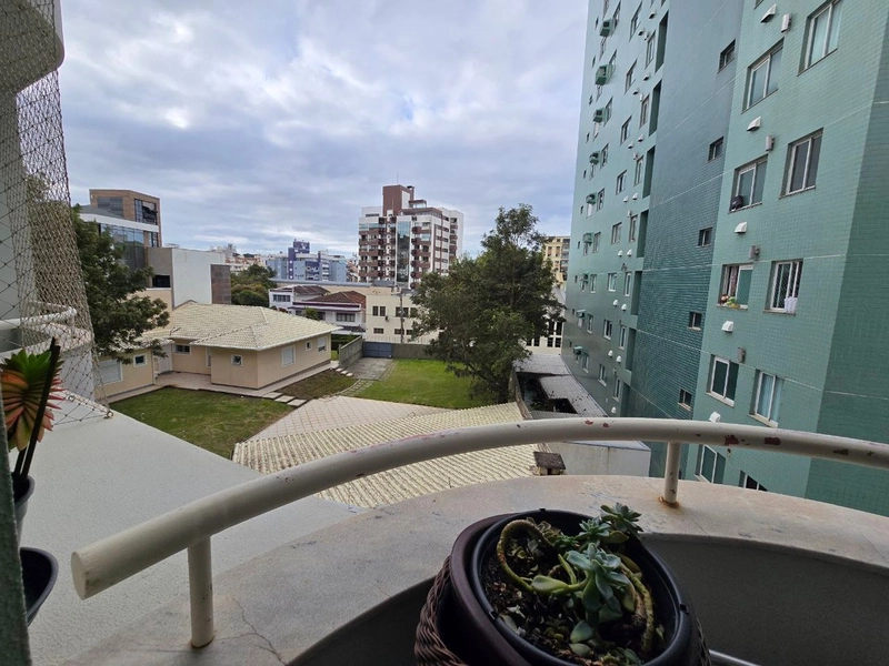 Apartamento em Coqueiros com 3 quartos sendo 1 suíte e 1 vg livre: 12ª foto da galeria de imagens do imóvel