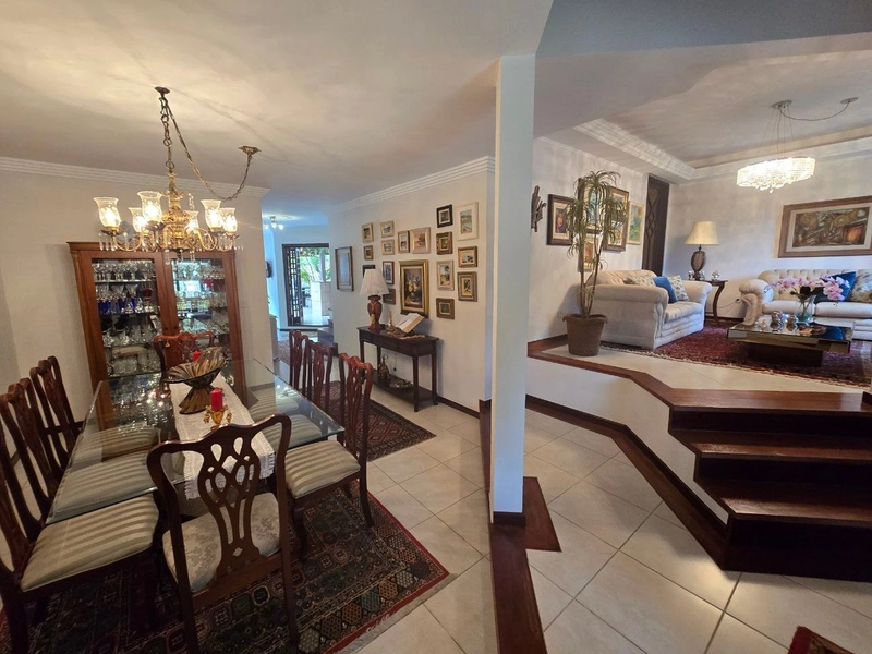 Casa no Loteamento Jardim Baia Norte com 3 suítes: 1ª foto da galeria de imagens do imóvel