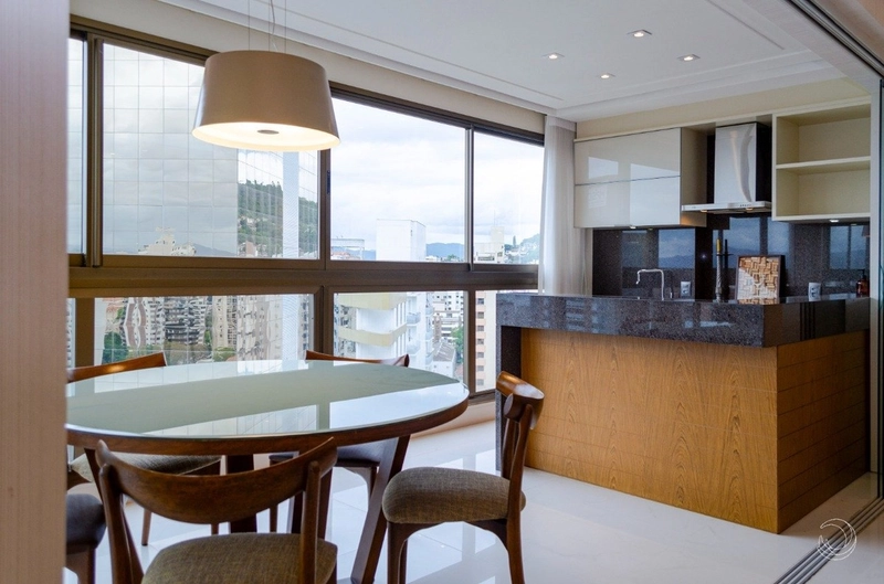 Apartamento com 3 suítes e 4 vagas de garagem no Centro: 12ª foto da galeria de imagens do imóvel