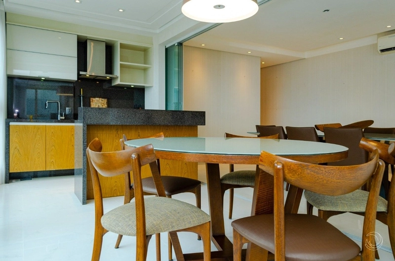 Apartamento com 3 suítes e 4 vagas de garagem no Centro: 9ª foto da galeria de imagens do imóvel
