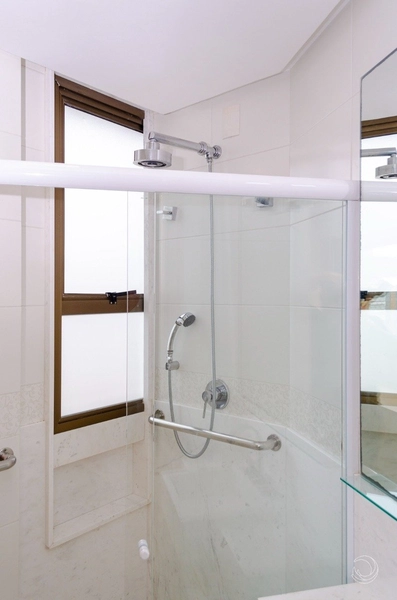 Apartamento com 3 suítes e 4 vagas de garagem no Centro: 34ª foto da galeria de imagens do imóvel
