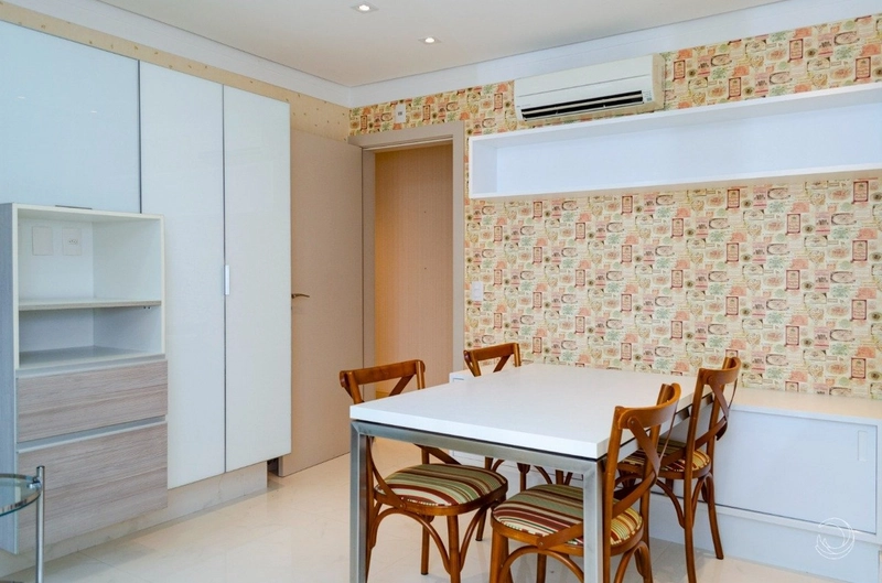 Apartamento com 3 suítes e 4 vagas de garagem no Centro: 14ª foto da galeria de imagens do imóvel