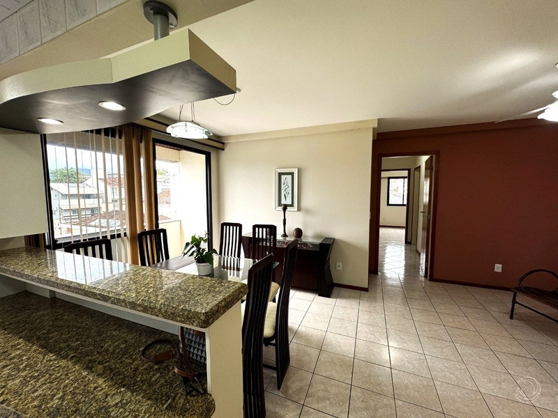 Apartamento na Agronômica com 3 quartos sendo 1 suíte: 9ª foto da galeria de imagens do imóvel