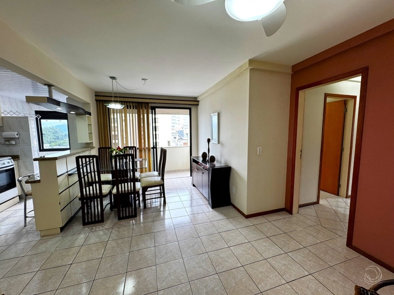 Apartamento na Agronômica com 3 quartos sendo 1 suíte: 3ª foto da galeria de imagens do imóvel