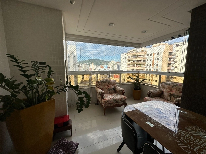 Apartamento com 3 suítes no Centro: 8ª foto da galeria de imagens do imóvel